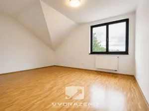 Prodej rodinného domu, Roztoky, 410 m2
