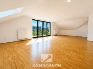 Prodej rodinného domu, Roztoky, 410 m2