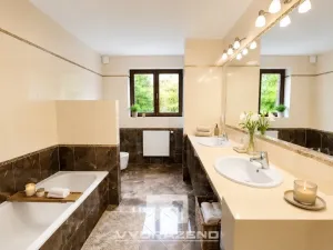 Prodej rodinného domu, Roztoky, 410 m2