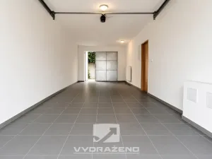 Prodej rodinného domu, Roztoky, 410 m2