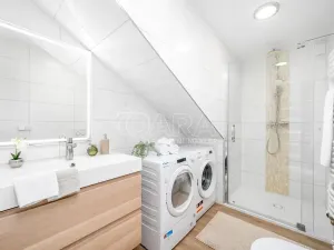 Pronájem bytu 1+kk, Praha - Hlubočepy, Pod Žvahovem, 47 m2