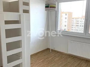 Pronájem bytu 3+1, Zlín, Budovatelská, 68 m2