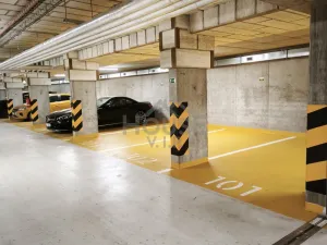 Pronájem garáže, Praha - Strašnice, Na palouku, 12 m2