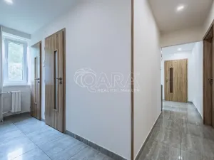 Prodej bytu 3+1, Praha - Satalice, U obory, 78 m2