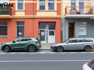 Prodej bytu 1+1, Karlovy Vary - Drahovice, Vítězná, 40 m2