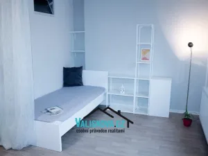 Pronájem bytu 1+kk, Kroměříž, Stoličkova, 28 m2