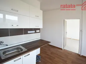 Pronájem bytu 1+1, Klášterec nad Ohří, Královéhradecká, 35 m2