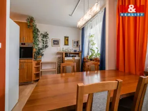 Prodej bytu 3+1, Praha - Horní Počernice, Mezilesí, 75 m2