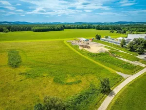 Prodej komerčního pozemku, Omlenice, 2175 m2