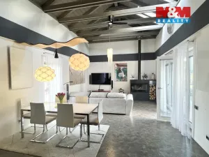 Prodej rodinného domu, Knovíz, 214 m2