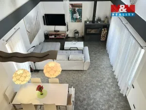 Prodej rodinného domu, Knovíz, 214 m2