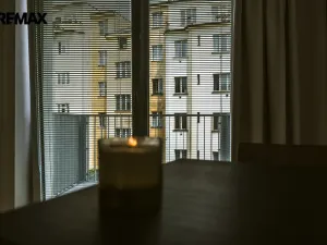 Pronájem bytu 1+kk, Praha - Vršovice, Krymská, 26 m2
