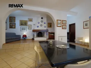 Prodej atypického bytu, Teulada, Itálie, 80 m2