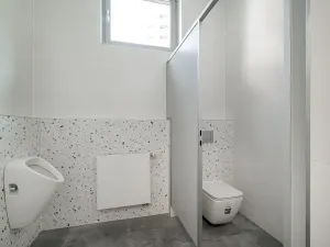 Pronájem restaurace, Praha - Holešovice, V háji, 240 m2