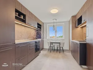 Prodej bytu 2+kk, Kladno, Petrohradská, 52 m2