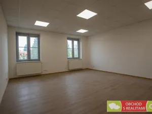 Pronájem kanceláře, Říčany, 17. listopadu, 24 m2