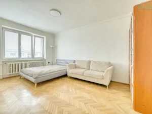 Prodej bytu 2+1, Plzeň, Částkova, 56 m2