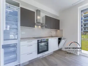 Pronájem bytu 2+kk, Praha - Vysočany, Pod Harfou, 38 m2