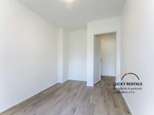 Pronájem bytu 2+kk, Praha - Vysočany, Pod Harfou, 38 m2