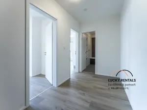Pronájem bytu 2+kk, Praha - Vysočany, Pod Harfou, 42 m2