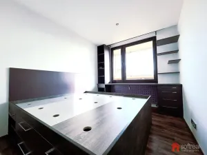 Pronájem bytu 2+kk, Praha - Kobylisy, Třeboradická, 40 m2