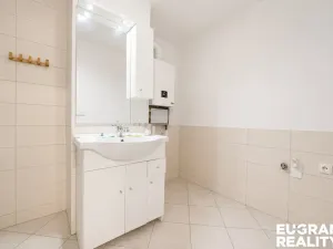 Prodej ubytování, Šluknov, nám. Míru, 330 m2