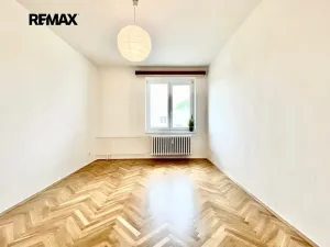 Pronájem bytu 2+1, Pardubice, Družstevní, 51 m2