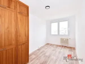 Pronájem bytu 3+1, Praha - Horní Měcholupy, Parmská, 80 m2