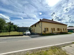 Prodej komerčního pozemku, Hořany, 563 m2