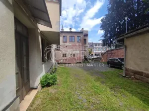 Prodej komerční nemovitosti, Nová Paka, Komenského, 358 m2