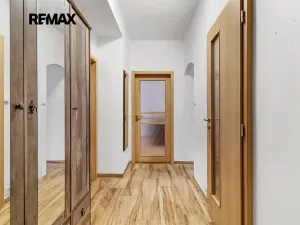 Prodej bytu 3+1, Plzeň, náměstí Generála Píky, 72 m2