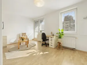 Pronájem bytu 1+kk, Praha - Strašnice, Janýrova, 37 m2