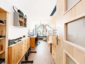 Prodej bytu 4+1, Praha - Modřany, Rakovského, 90 m2