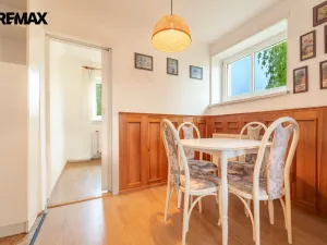 Prodej bytu 3+1, Mníšek pod Brdy, 5. května, 55 m2