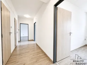 Pronájem bytu 3+1, Hodonín, třída Bří Čapků, 79 m2