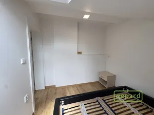 Pronájem bytu 2+1, Olomouc, Matěje z Janova, 40 m2