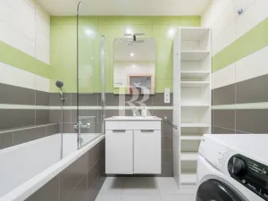 Prodej bytu 3+kk, Praha - Petrovice, Rezlerova, 63 m2