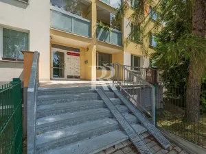 Prodej bytu 3+kk, Praha - Petrovice, Rezlerova, 63 m2