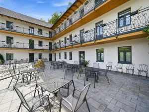 Pronájem restaurace, Hardegg Stadt,Hardegg,Rakousko, 100 m2