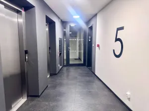 Pronájem bytu 1+kk, Praha - Smíchov, Plzeňská, 25 m2