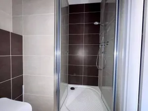 Pronájem bytu 1+kk, Praha - Smíchov, Plzeňská, 25 m2