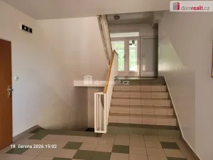 Pronájem bytu 2+kk, Praha - Dolní Chabry, Spořická, 56 m2