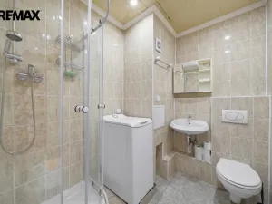 Prodej bytu 1+1, Ostrov, Kollárova, 36 m2