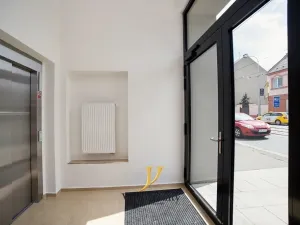 Pronájem bytu 1+kk, Olomouc, Lipenská, 41 m2