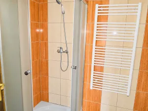Pronájem bytu 2+1, Lánov, 48 m2
