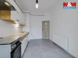 Pronájem bytu 3+1, Cheb, Valdštejnova, 86 m2