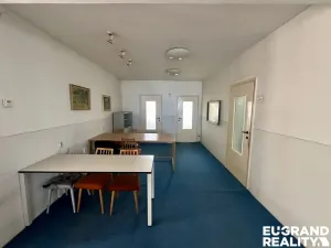Pronájem výrobních prostor, Varnsdorf, Žilinská, 2400 m2