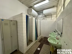 Pronájem výrobních prostor, Varnsdorf, Žilinská, 2400 m2