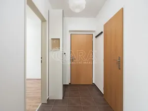 Pronájem bytu 2+kk, Jesenice, Na Okruhu, 50 m2