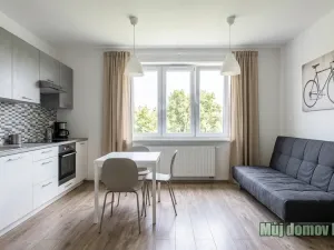Pronájem bytu 2+kk, Praha - Kbely, Luštěnická, 48 m2